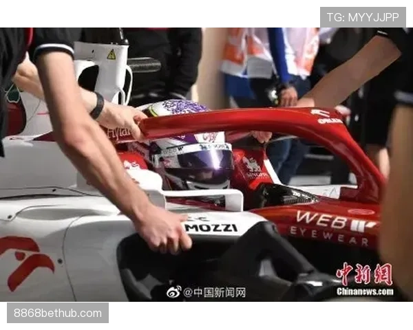 周冠宇开F1回家顺路买菜？